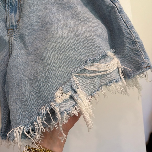 A&F The Loose Short High Rise - Picture 3 of 5